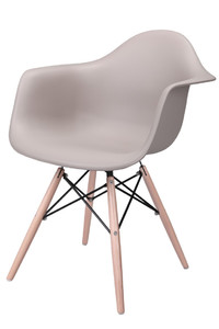 Krzesło P018W PP mild grey, drewniane nogi - d2design