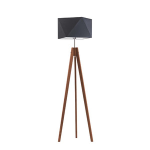 Lampa stojąca z drewnianymi nogami LAGOS - Lysne