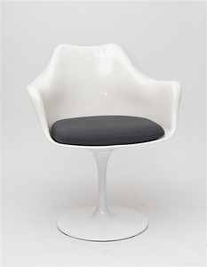 Krzesło TulAr biały/szara poduszka - d2design