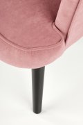 Fotel do salonu klasyczny, tkanina velvet, kolor różowy i nóżki drewniane w kolorze czarnym