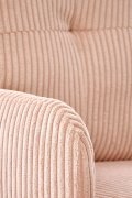 Miękki i wygodny nowoczesny fotel z jasną różową tapicerką na jasnej obrotowej podstawie