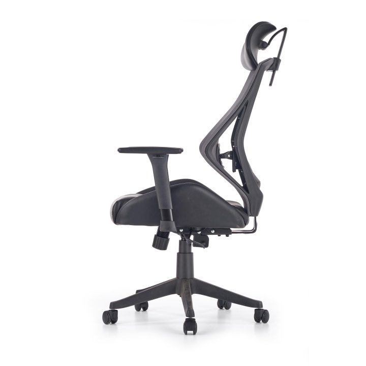 Czarno-popielaty fotel gabinetowy z siatkowym oparciem, regulowane podłokietniki i zagłówek, eko skóra