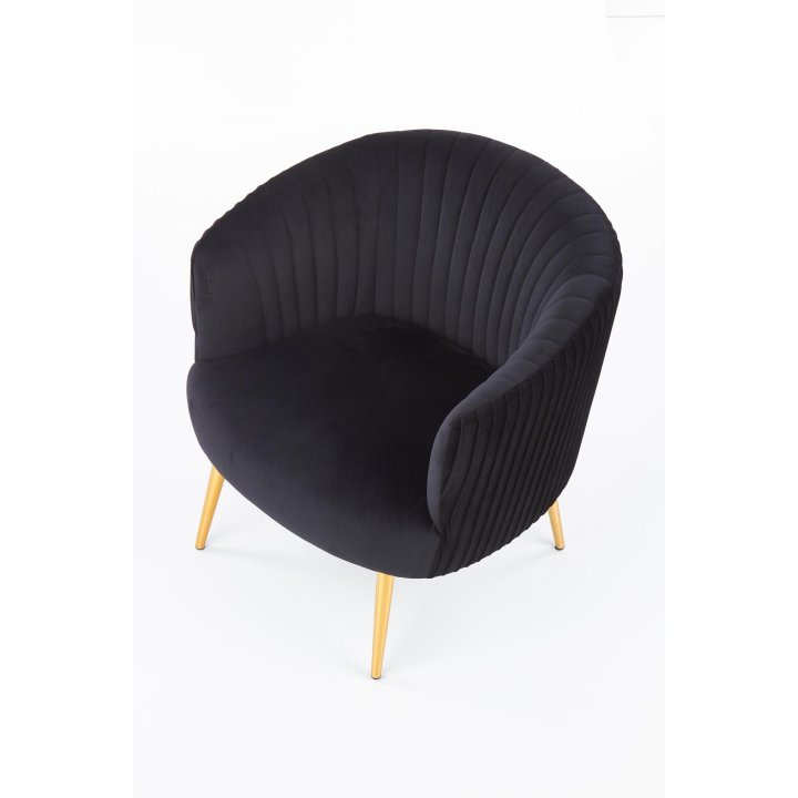 Fotel do salonu, glamour, klasyczny, kolor czarny, na złotych nogach, z otulającym oparciem, tkanina velvet