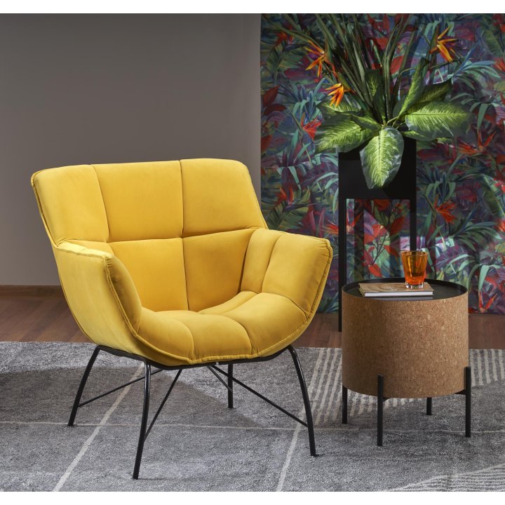 Fotel do salonu, nowoczesny, żółty, na czarnych metalowych nogach, tkanina velvet