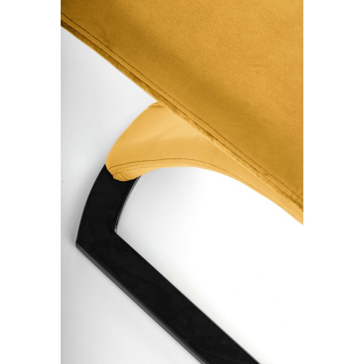 Krzesło do salonu z rączką pikowane tkanina musztardowa