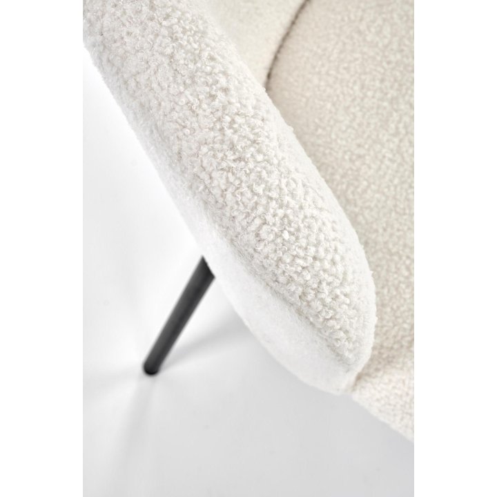 Krzesło białe do salonu minimalistyczne z czarnymi smukłymi nogami