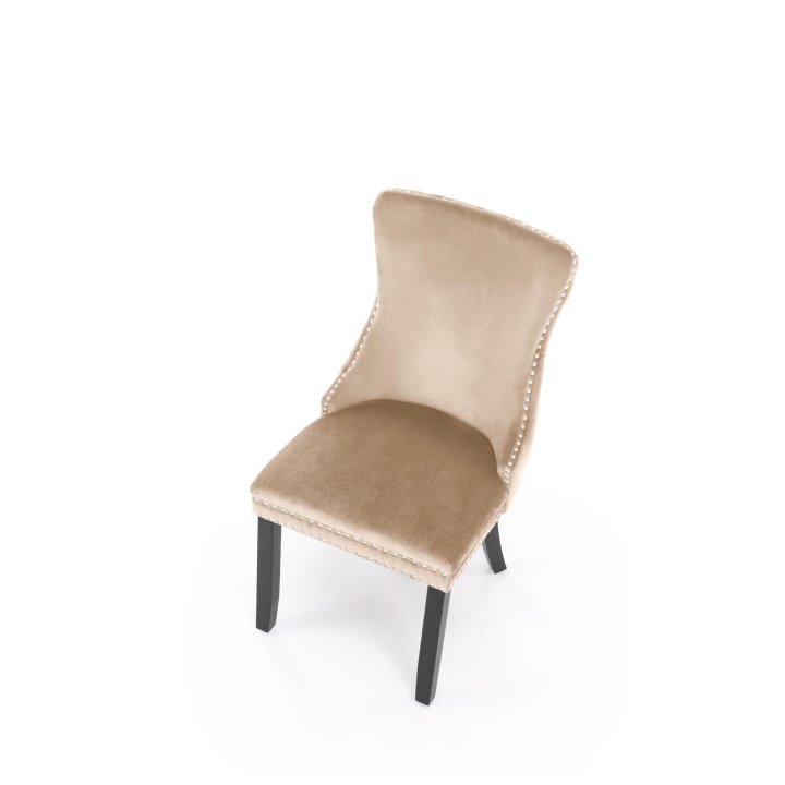 Krzesło do salonu beżowe tapicerowane z drewnianymi nogami