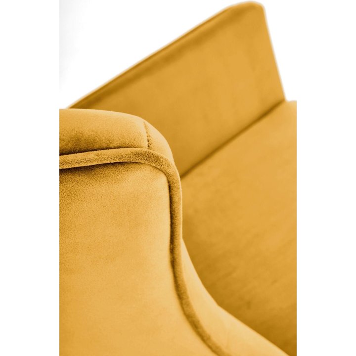 Fotel do salonu, bujany, nowoczesny, musztardowy, na czarnych drewnianych płozach, tkanina velvet