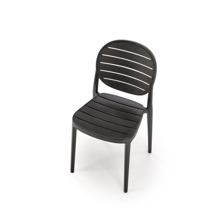 Czarne krzesło do kuchni z plastikowym okrągłym oparciem i eleganckim designem
