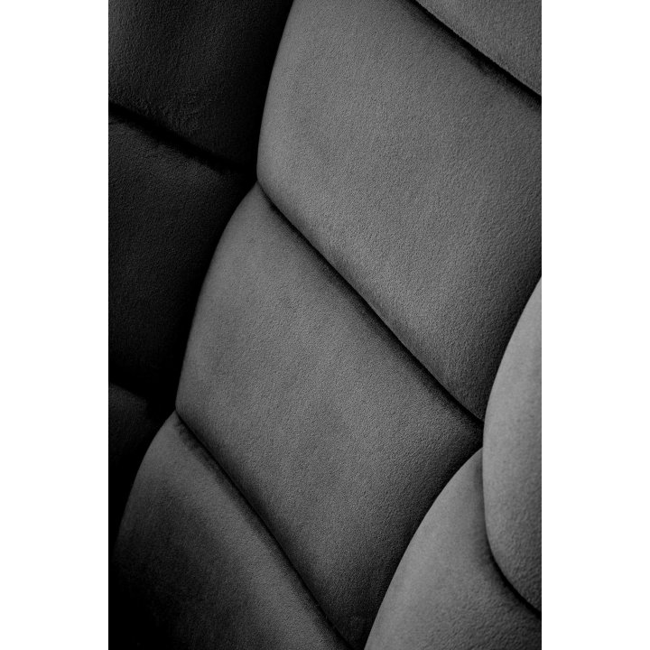 Fotel do salonu, bujany, nowoczesny, czarny, na czarnych drewnianych płozach, tkanina velvet