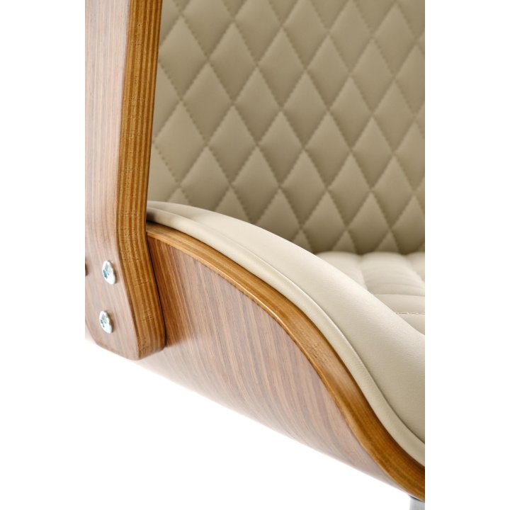 Fotel gabinetowy obrotowy klasyczny nowoczesny, kolor beżowy, orzechowy, eko skóra, sklejka gięta, kółka kauczukowe