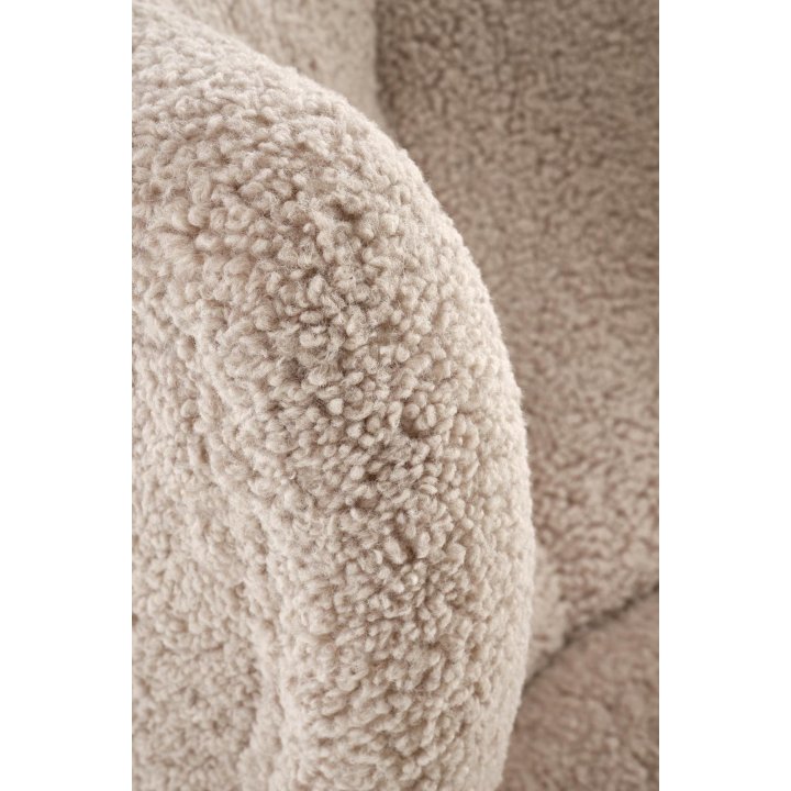 Fotel do salonu nowoczesny, tkanina SVEN, kolor cappuccino i nóżki drewniane w kolorze naturalnym