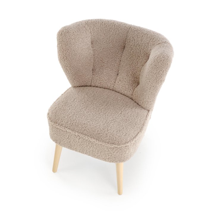 Fotel do salonu nowoczesny, tkanina SVEN, kolor cappuccino i nóżki drewniane w kolorze naturalnym