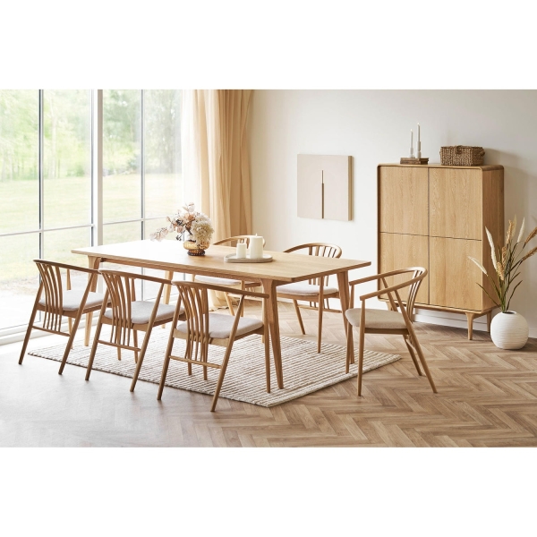 Krzesło Agustin drewno dębowe z siedziskiem z tkaniny, naturalny/piaskowy - House Nordic ApS