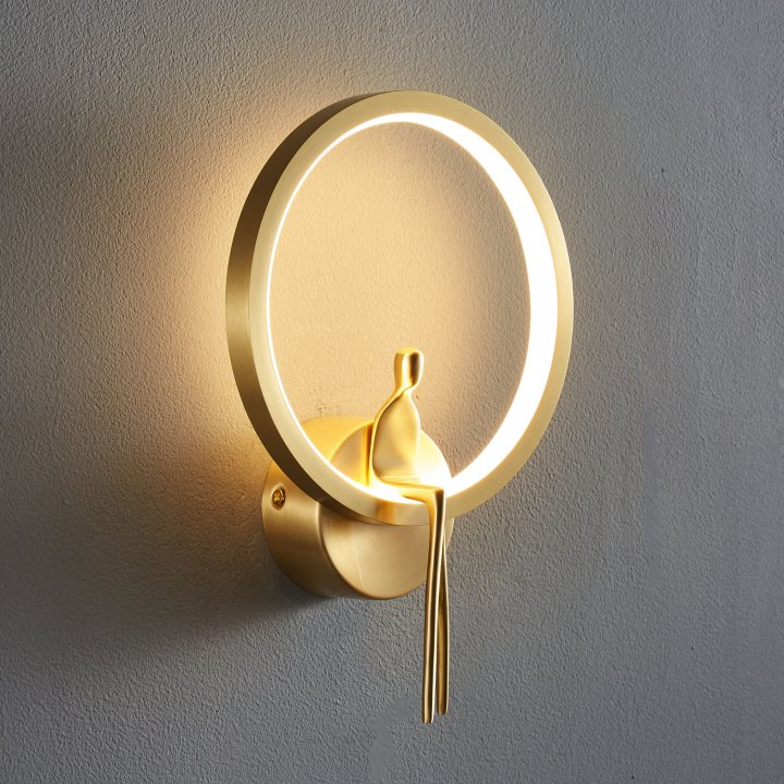 Lampa ścienna LED AMICI RING LED złota 27 cm