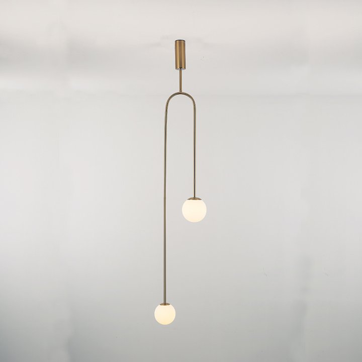 Lampa wisząca LOOP złota 123 cm z białymi kloszami - nowoczesna do salonu